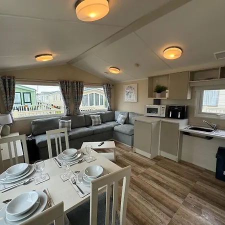 Golden Palm Resort - The Pearl - Coastal Caravan Breaks Chapel Saint Leonards Exterior photo