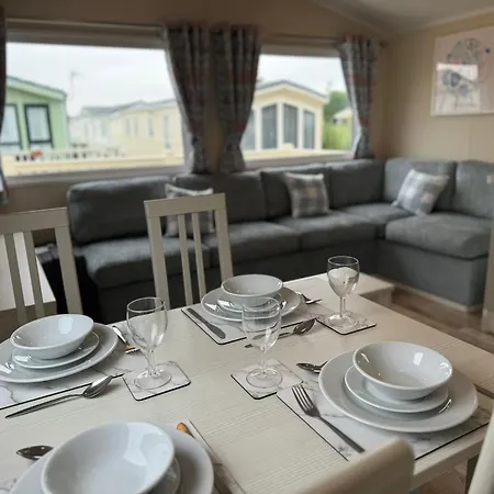 Golden Palm Resort - The Pearl - Coastal Caravan Breaks Chapel Saint Leonards Exterior photo