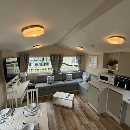 Golden Palm Resort - The Pearl - Coastal Caravan Breaks Chapel Saint Leonards Exterior photo