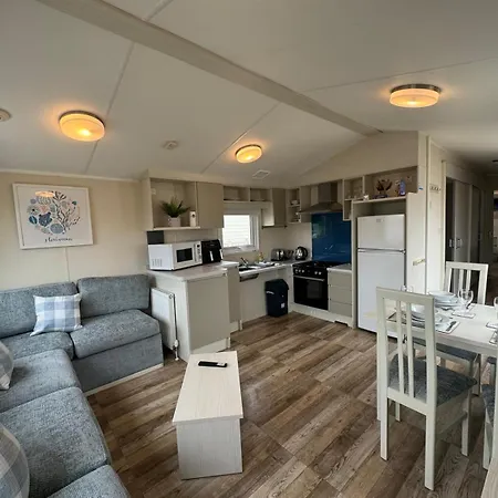 Golden Palm Resort - The Pearl - Coastal Caravan Breaks Chapel Saint Leonards Exterior photo